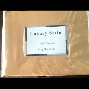 Gold 4 piece King size Satin Sheet Set